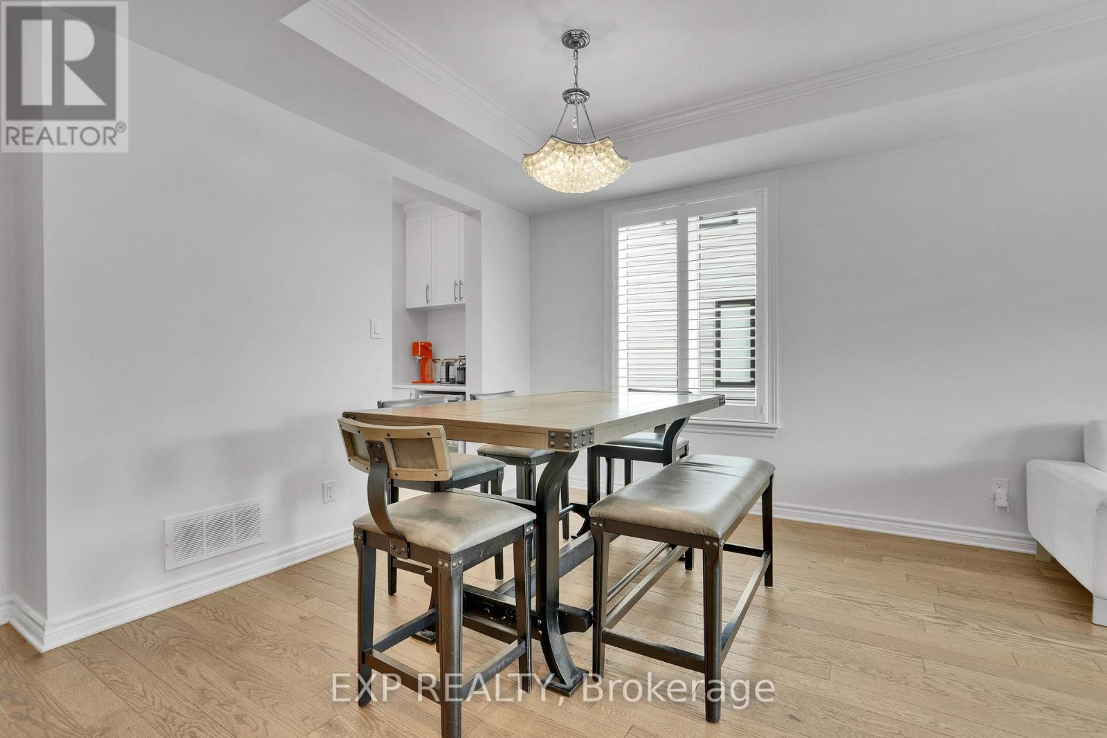 4 Bed, 4 Bath House for Sale in Ottawa – 321 SERENADE CRESCENT, Ottawa – MLS# X13450622 - Image 9