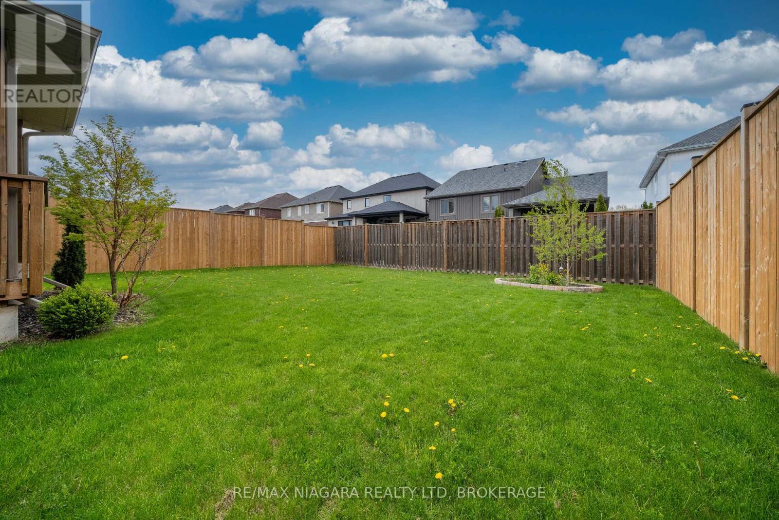 9385 EAGLE RIDGE DRIVE - 44