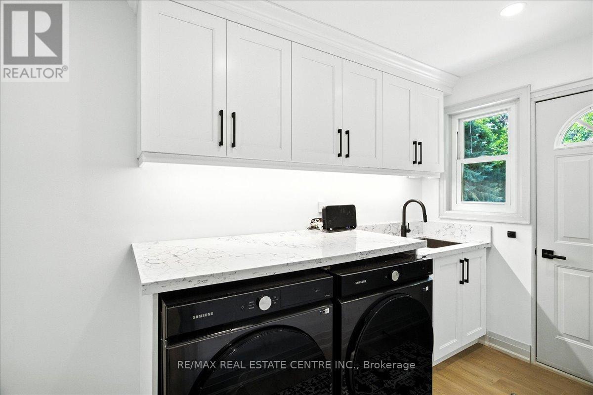 29 CURRIE DRIVE - 32