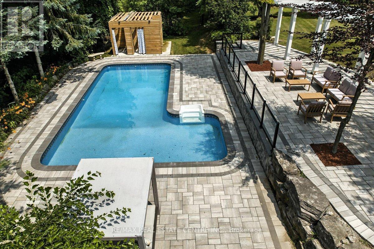 29 CURRIE DRIVE - 44