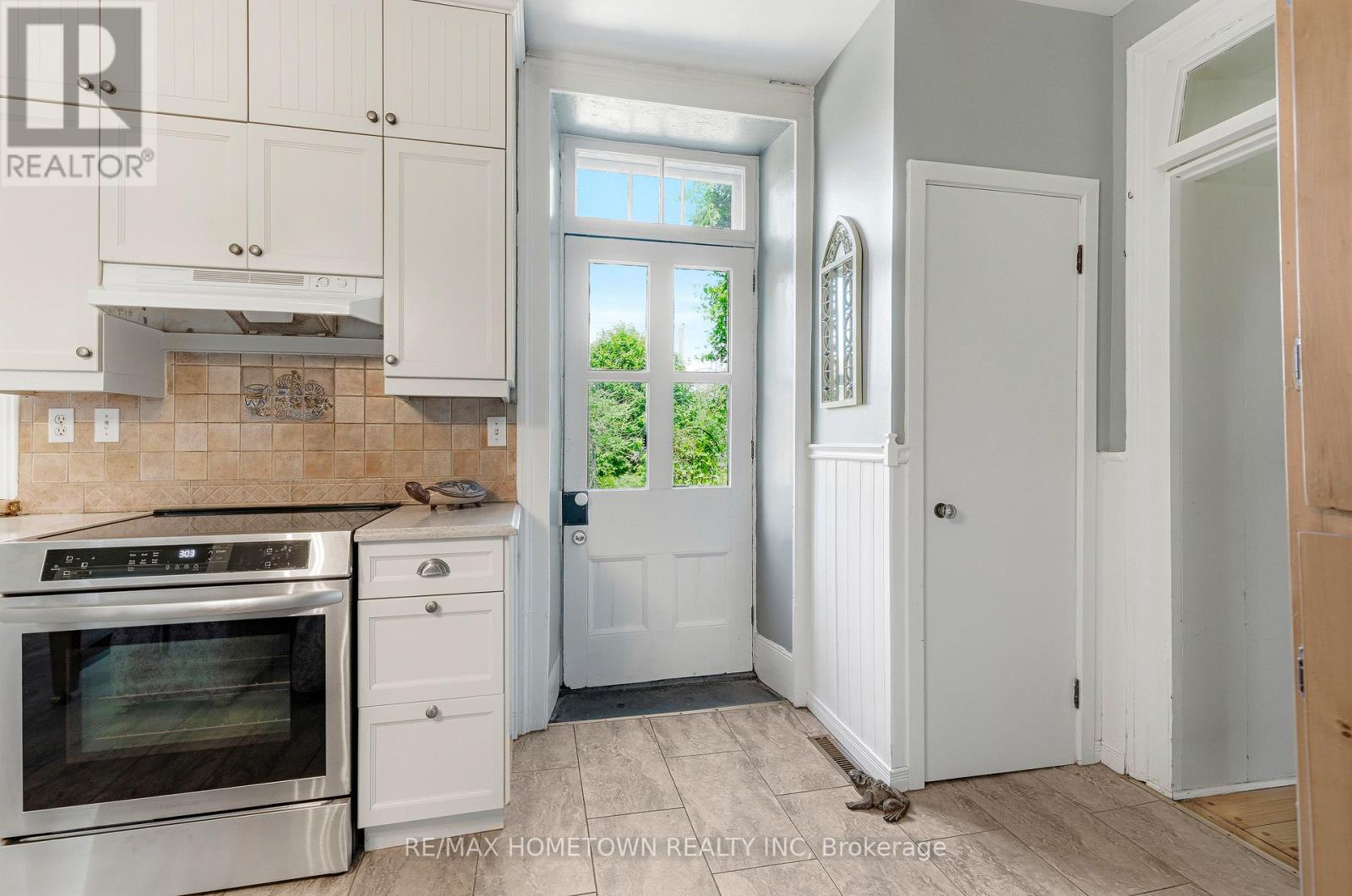 301 NORTH AUGUSTA ROAD - 20