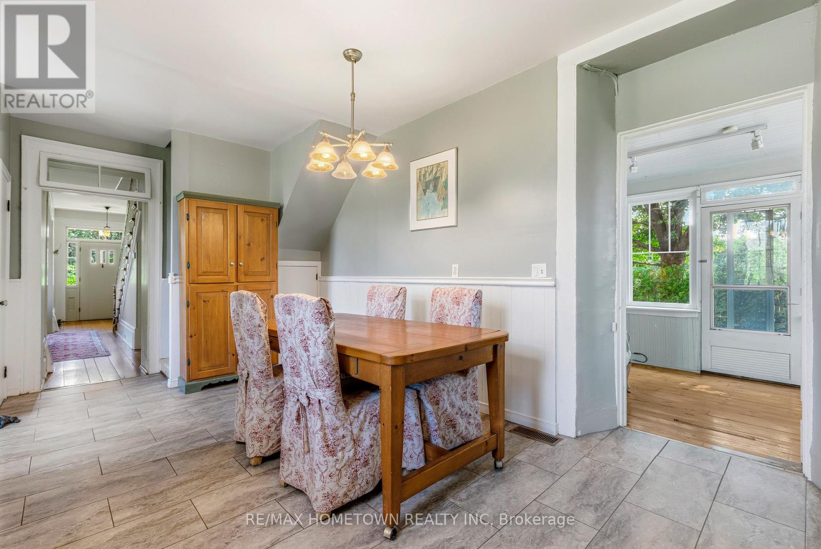 301 NORTH AUGUSTA ROAD - 23
