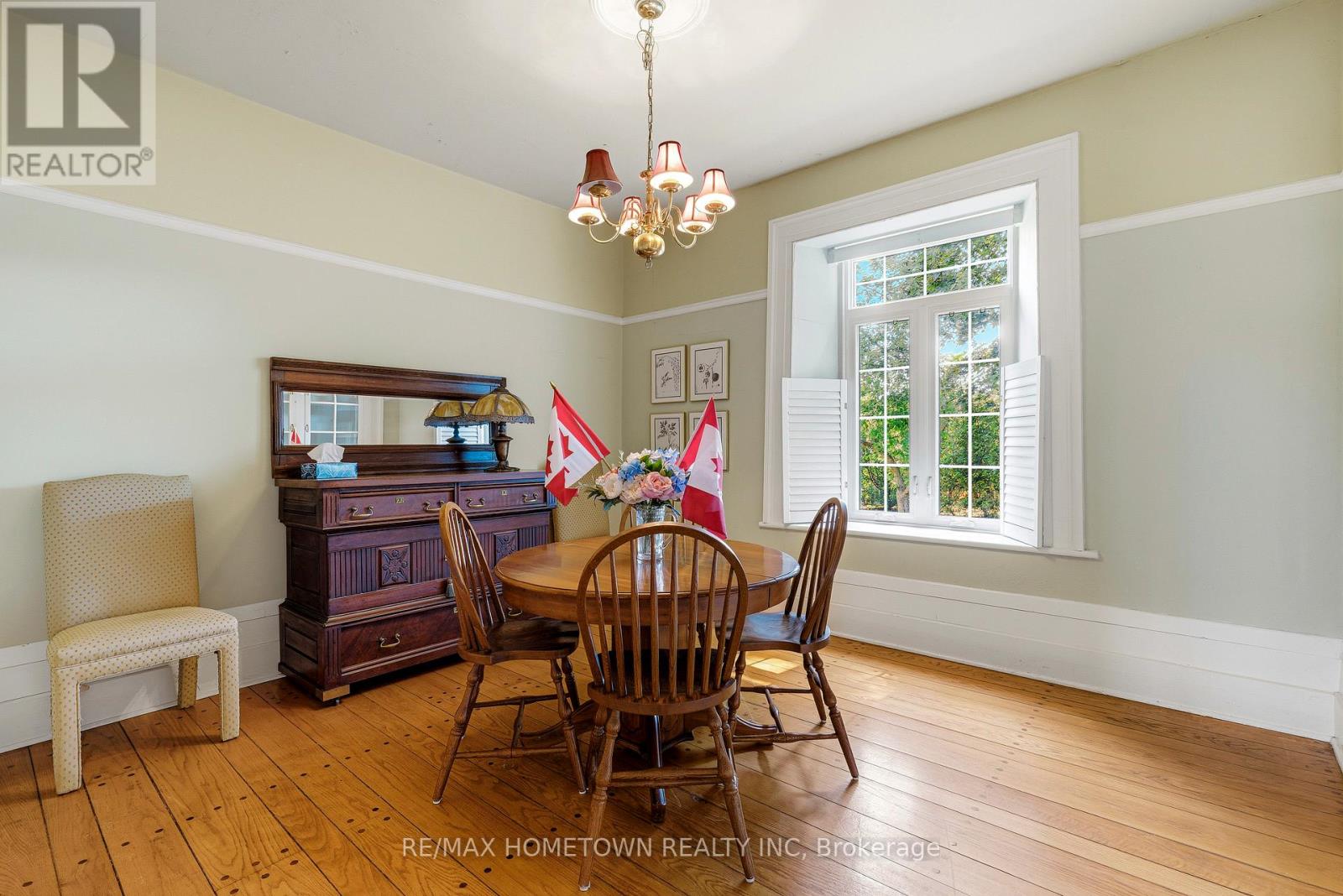 301 NORTH AUGUSTA ROAD - 37