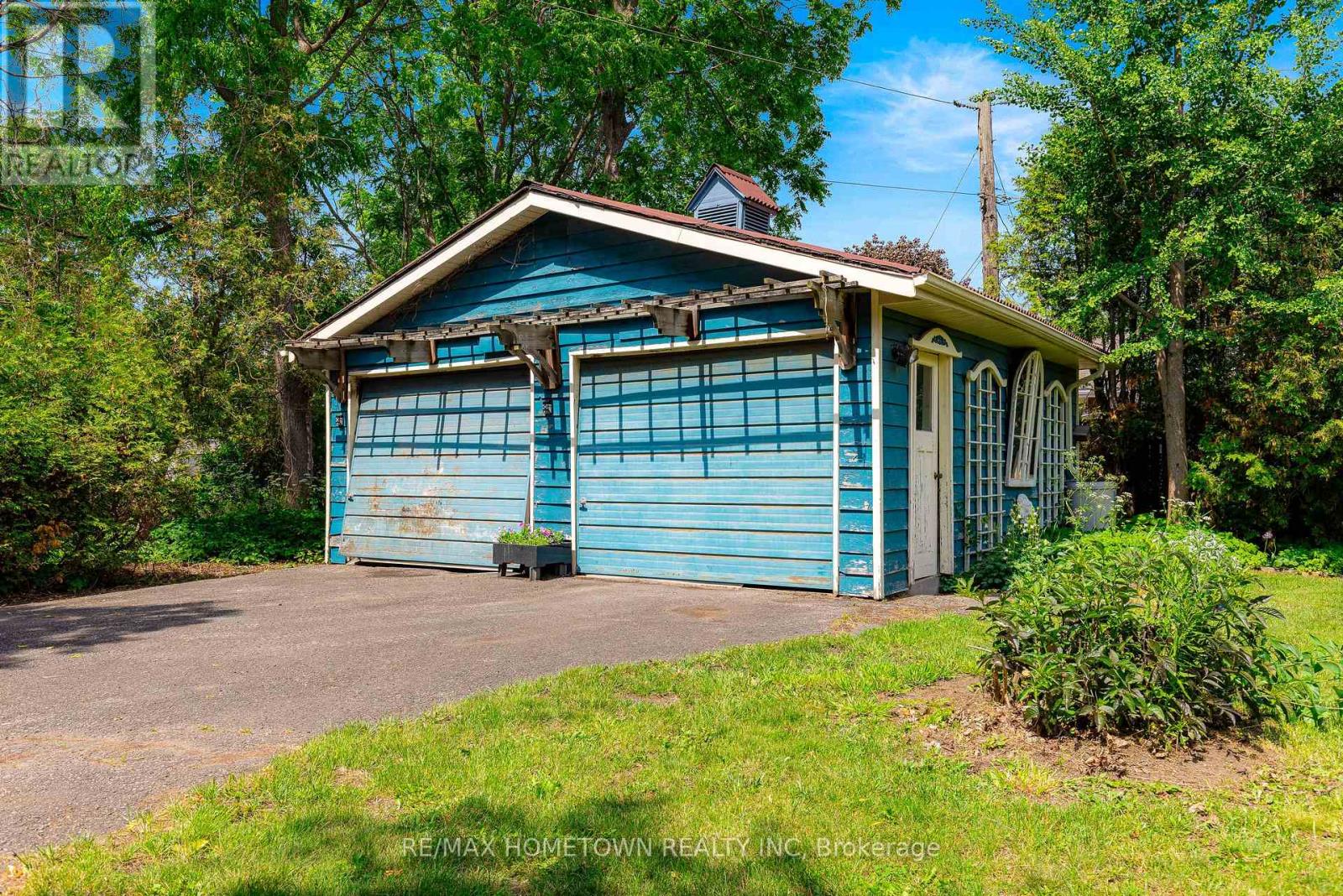 301 NORTH AUGUSTA ROAD - 6