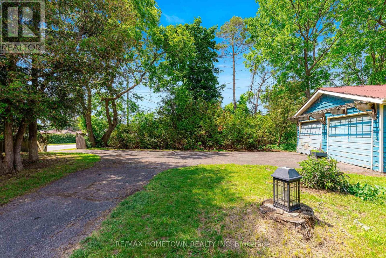 301 NORTH AUGUSTA ROAD - 8