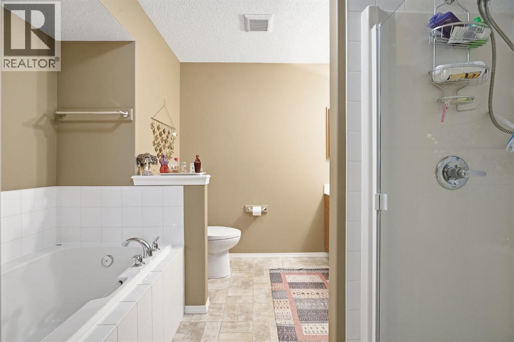 157 Cranberry Square SE - 18