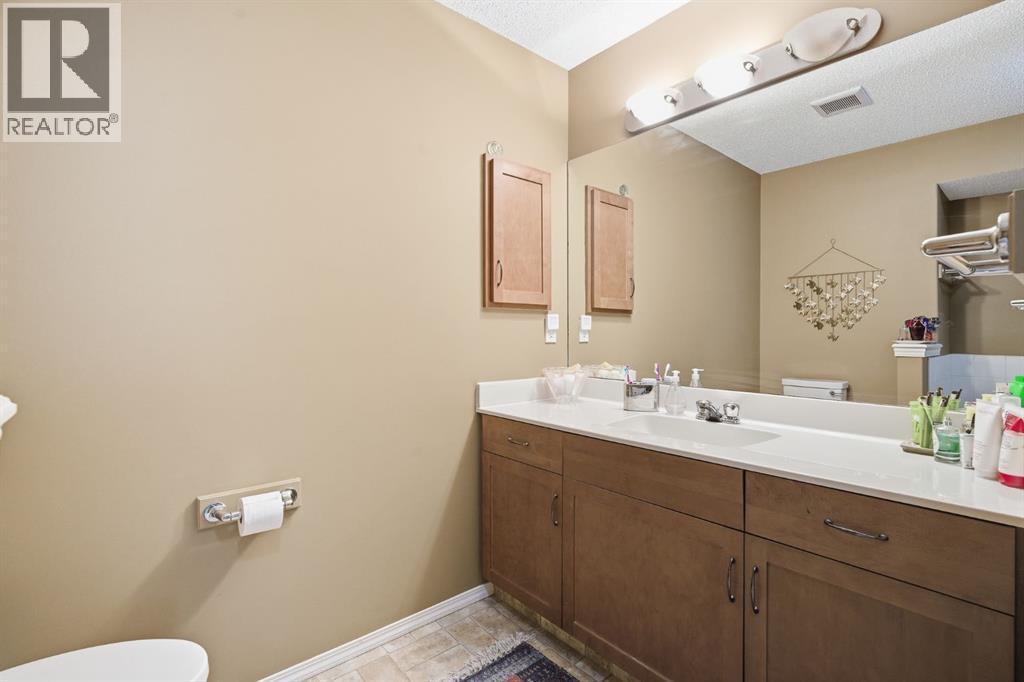 157 Cranberry Square SE - 19