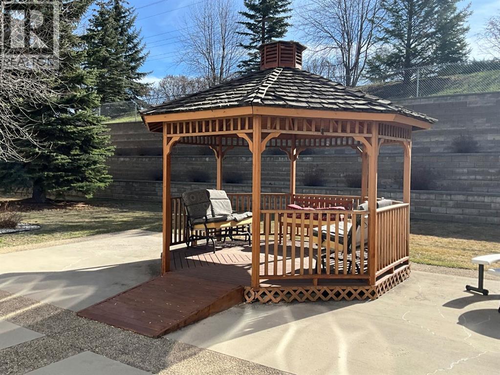 #214 56 Carroll Crescent - 21