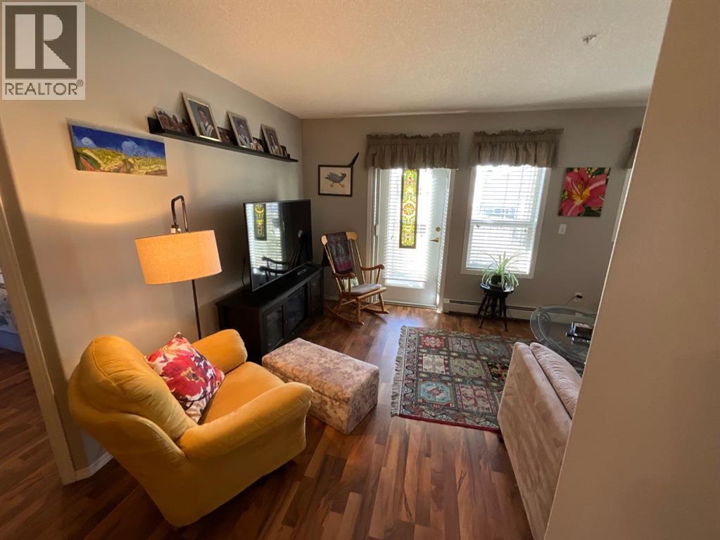 #214 56 Carroll Crescent - 6
