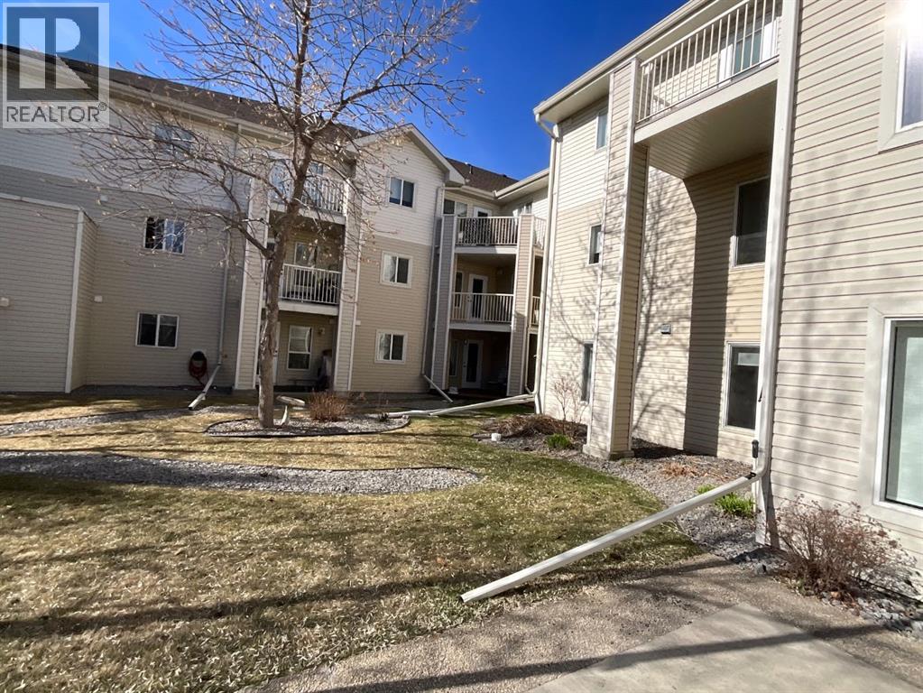 #214 56 Carroll Crescent - 22