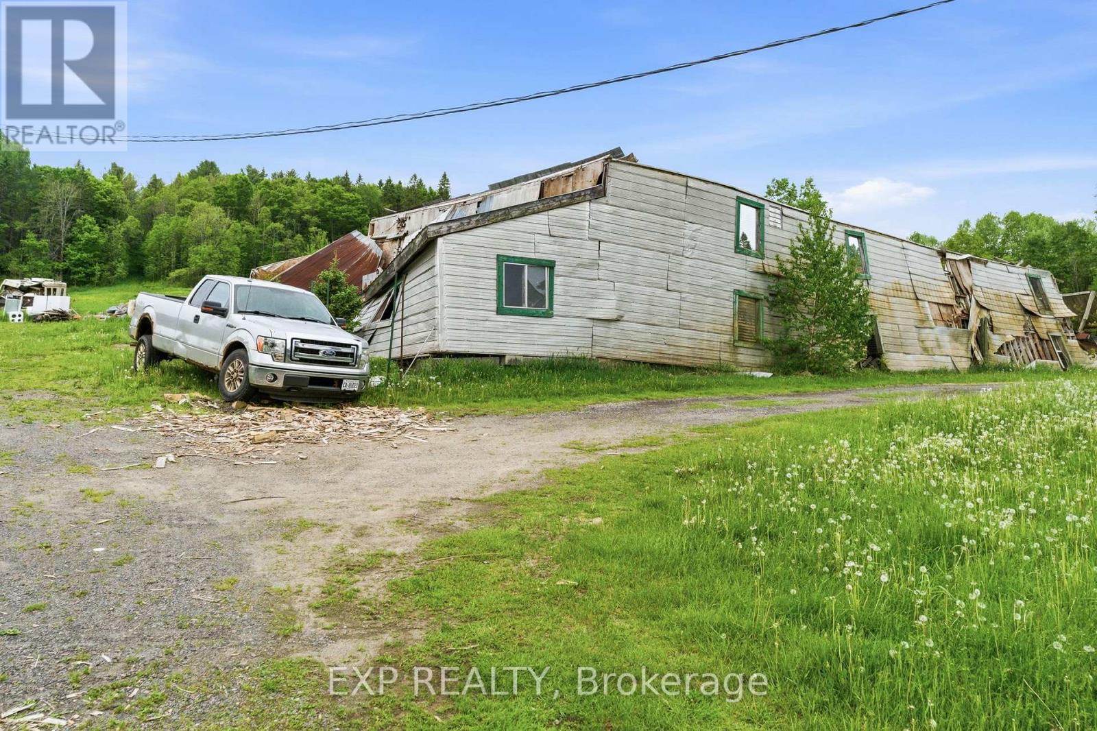 1524 HEKKLA ROAD - 20