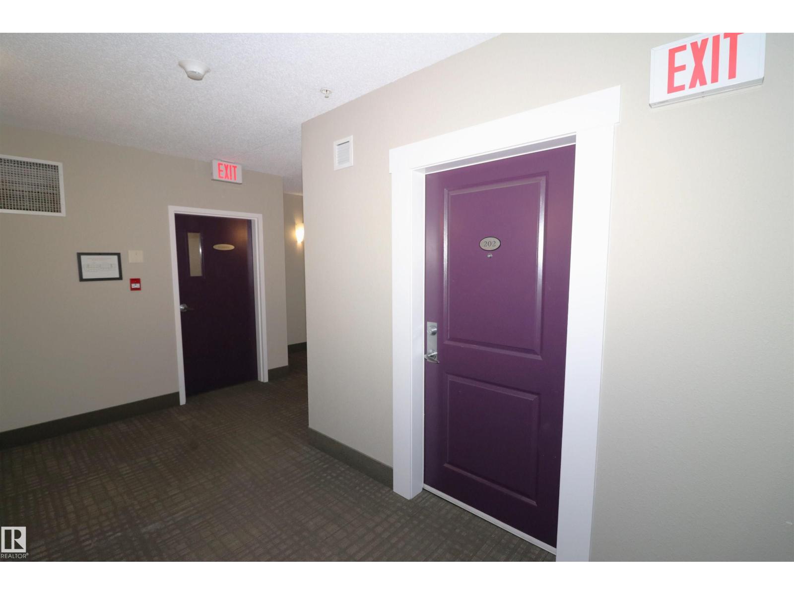 #202 340 WINDERMERE RD NW - 34