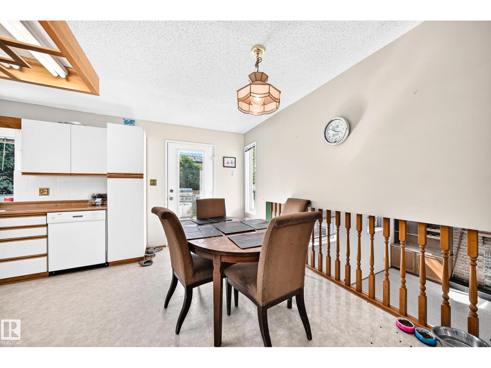 8011 188 ST NW - 13
