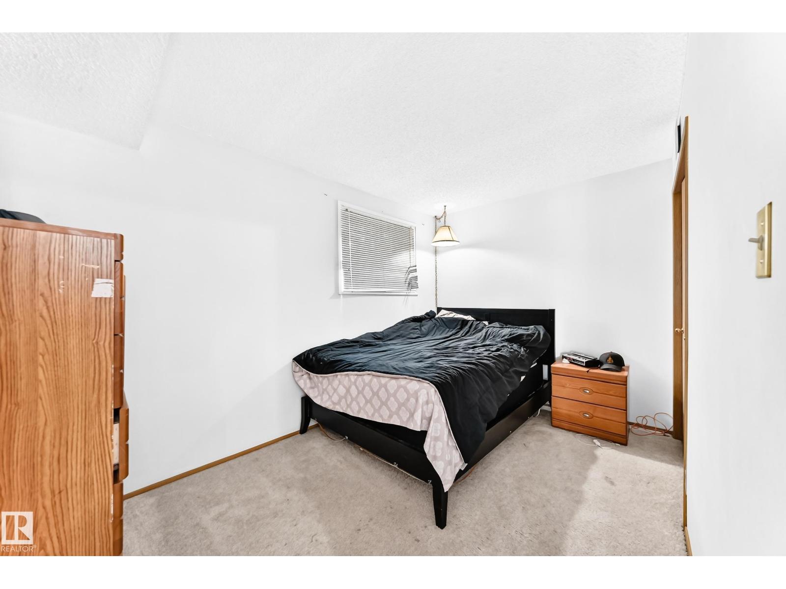 8011 188 ST NW - 24
