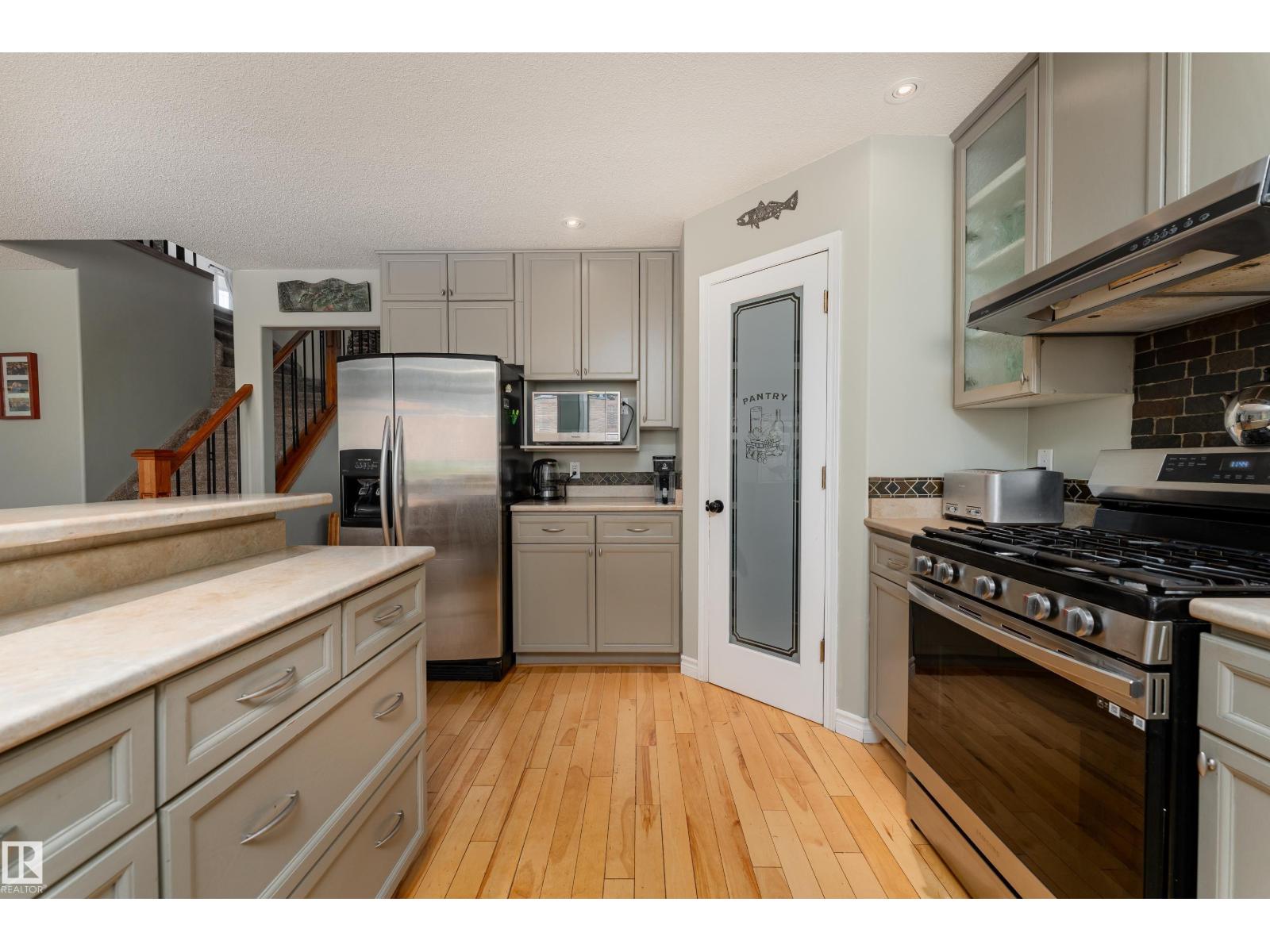 11 EMPIRE CO — photo 10
