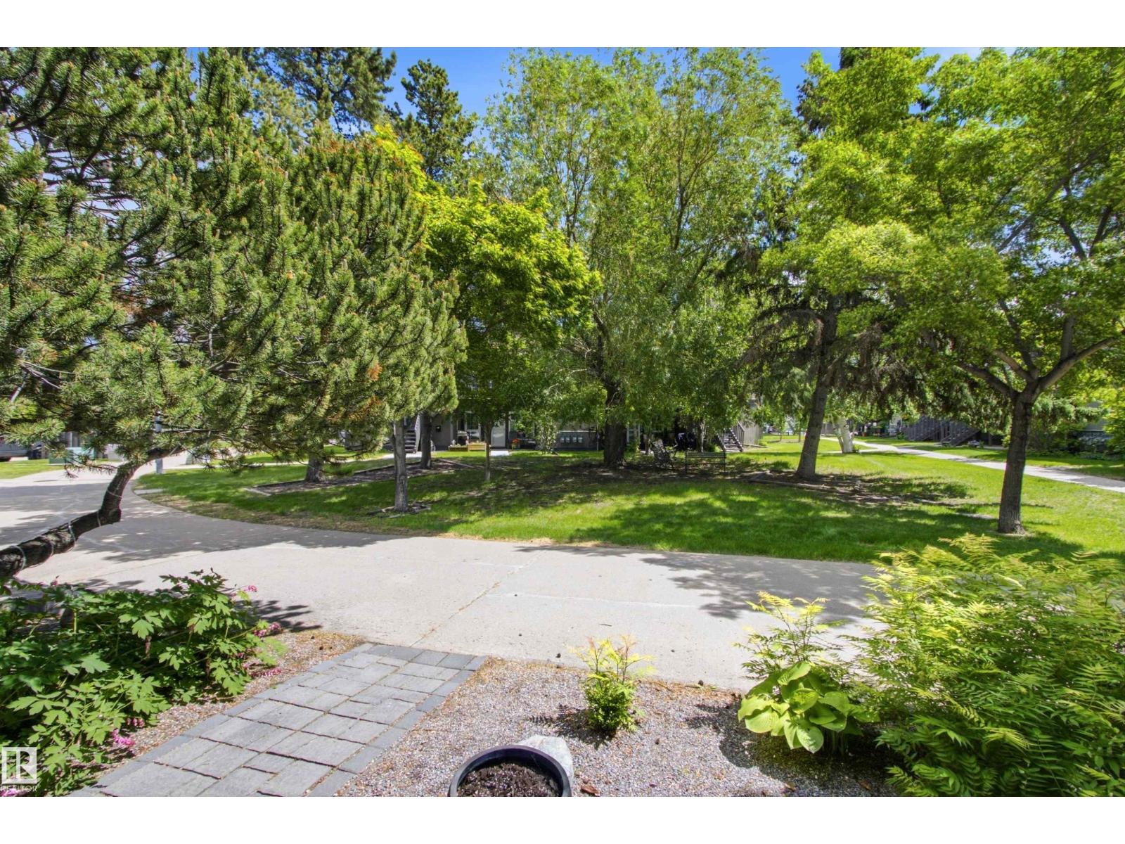5786 172 ST NW - 23