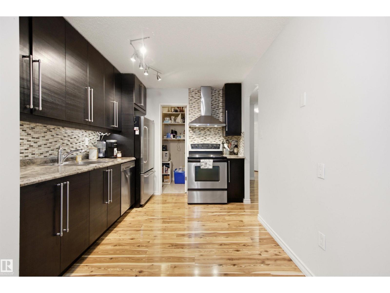 5786 172 ST NW - 9