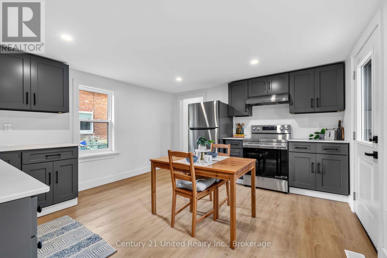 633 ROGERS STREET - 13