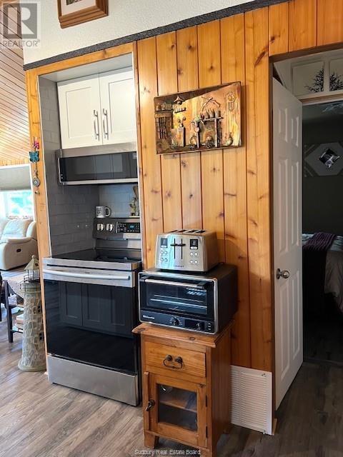 270 Clouthier Road - 16