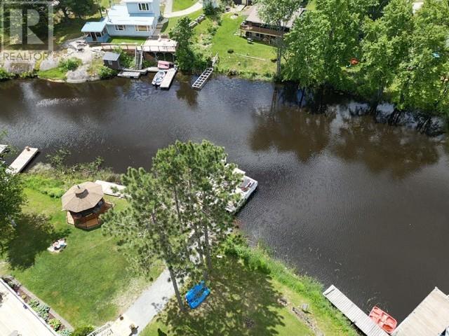 270 Clouthier Road - 33
