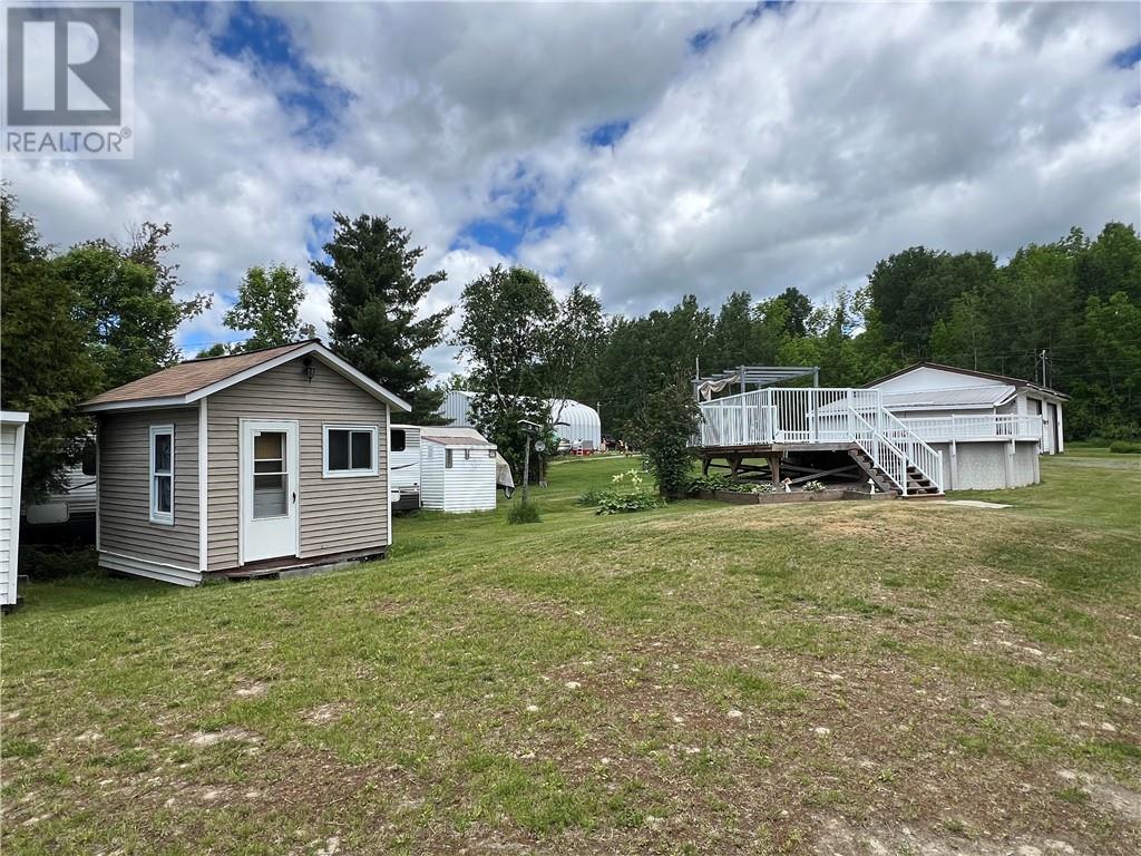 270 Clouthier Road - 39
