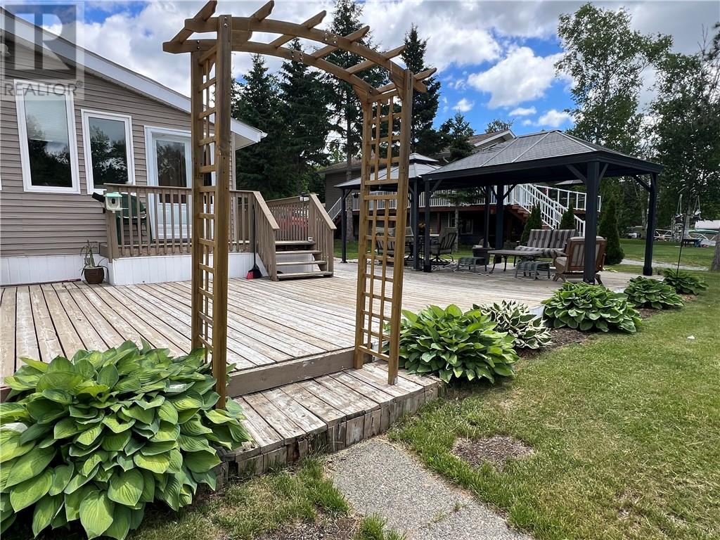 270 Clouthier Road - 36