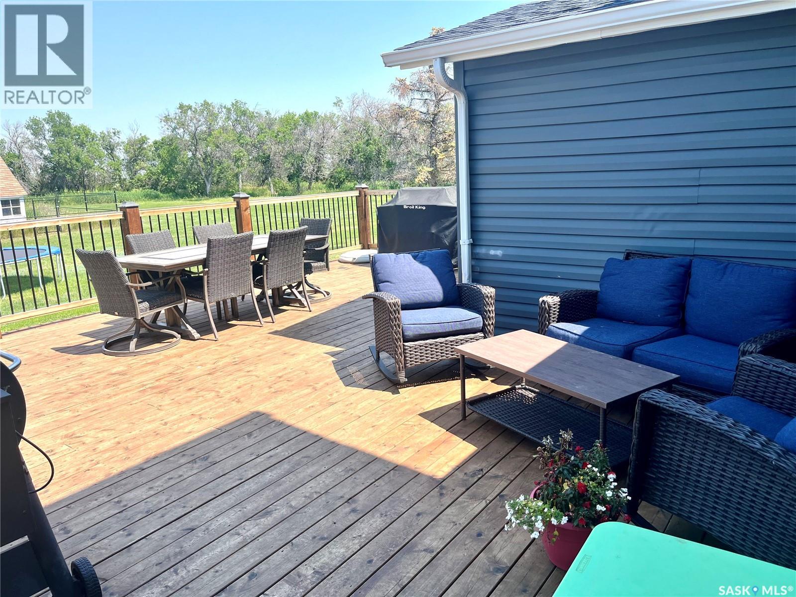 Howe Acres - 3