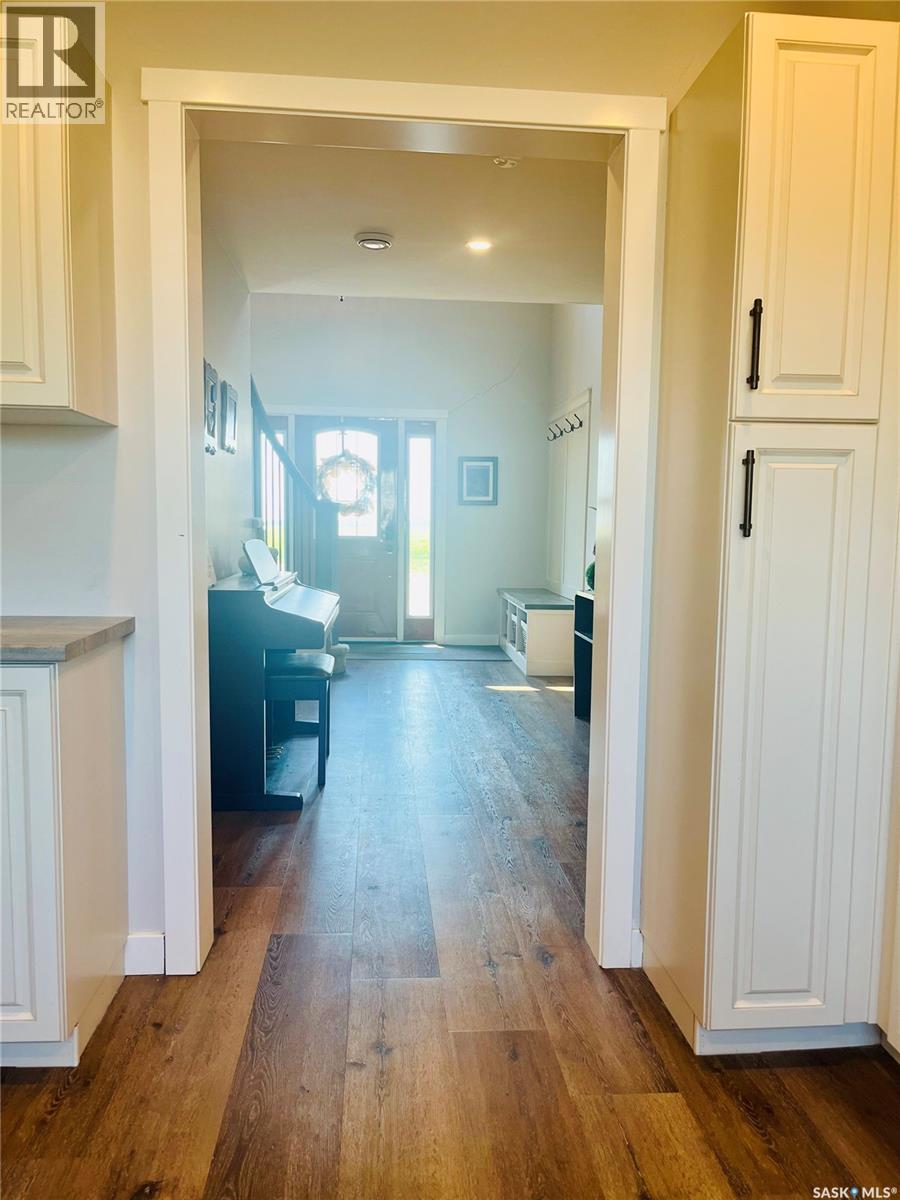 Howe Acres - 17