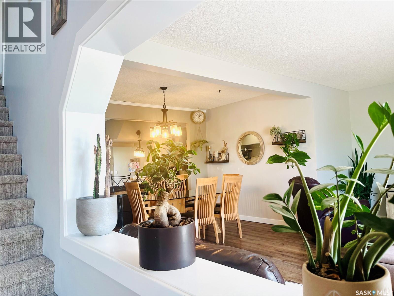 Howe Acres - 12