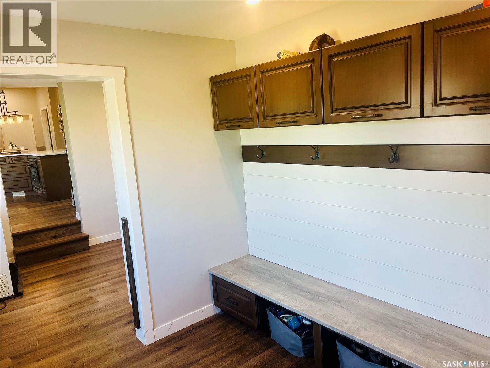 Howe Acres - 16