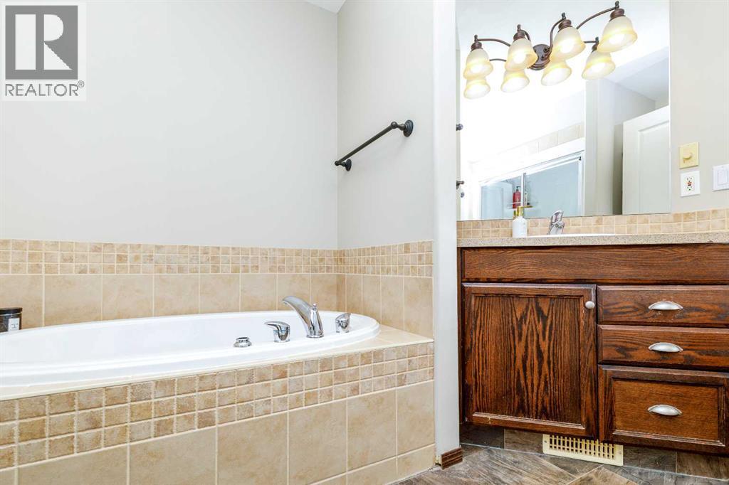 73 Lanterman Close — photo 28
