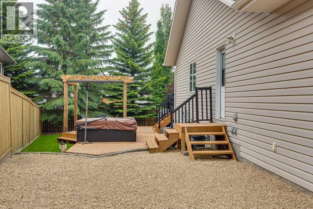 Partial RV parking and ground level deck