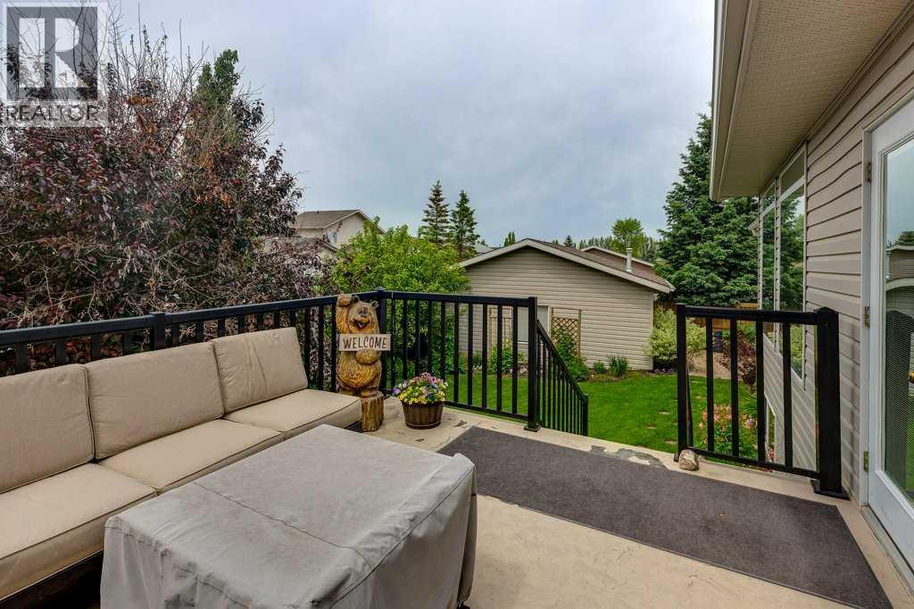 32 Duval Close — photo 43