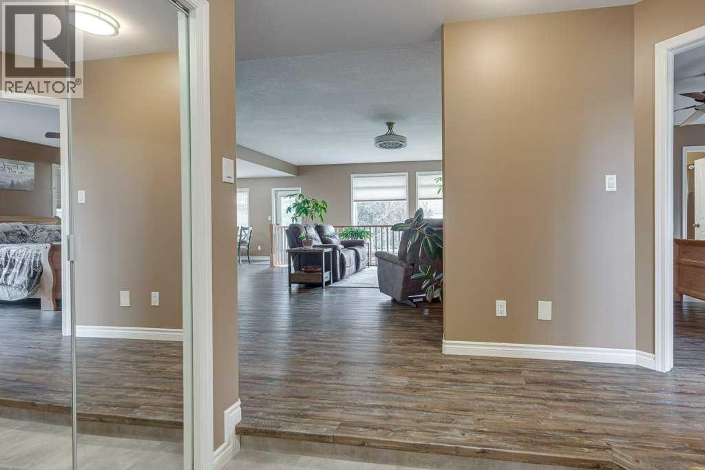 32 Duval Close — photo 6