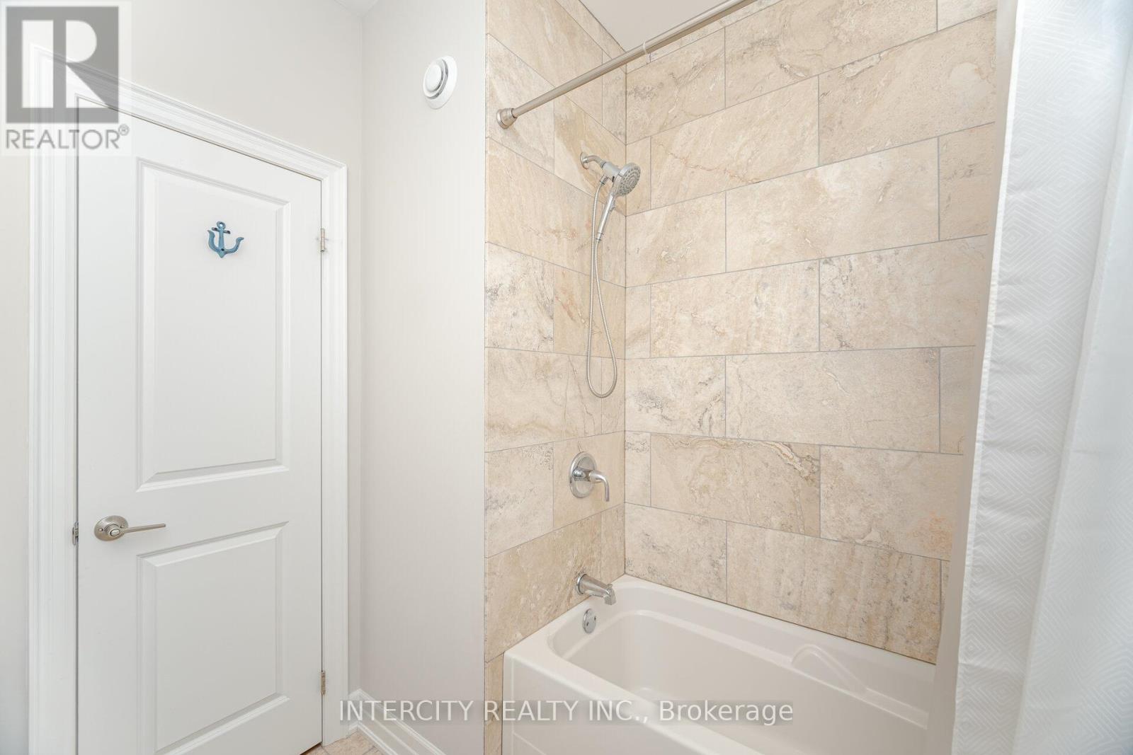 41 TALL PINES DRIVE - 22