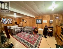 9209 Moffat Avenue, Wilmer, BC V0A1K5 Photo 16