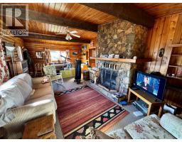 9209 Moffat Avenue, Wilmer, BC V0A1K5 Photo 11