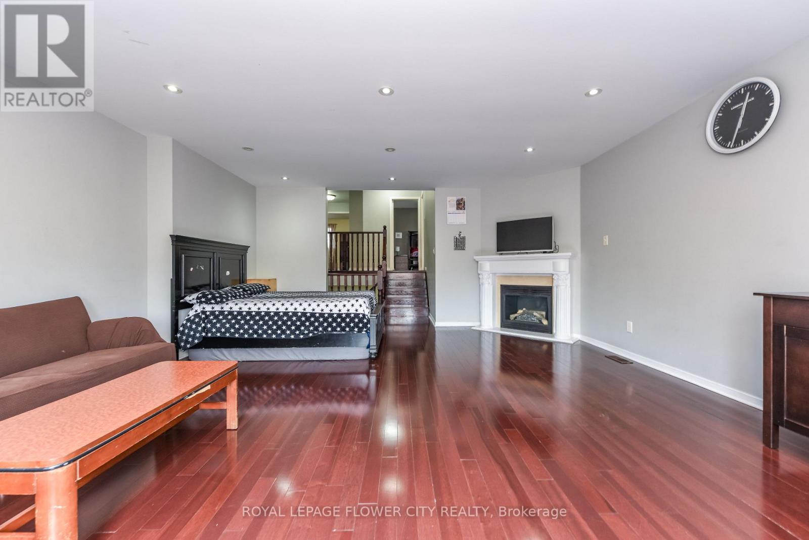 46 PERTOSA DRIVE - 18