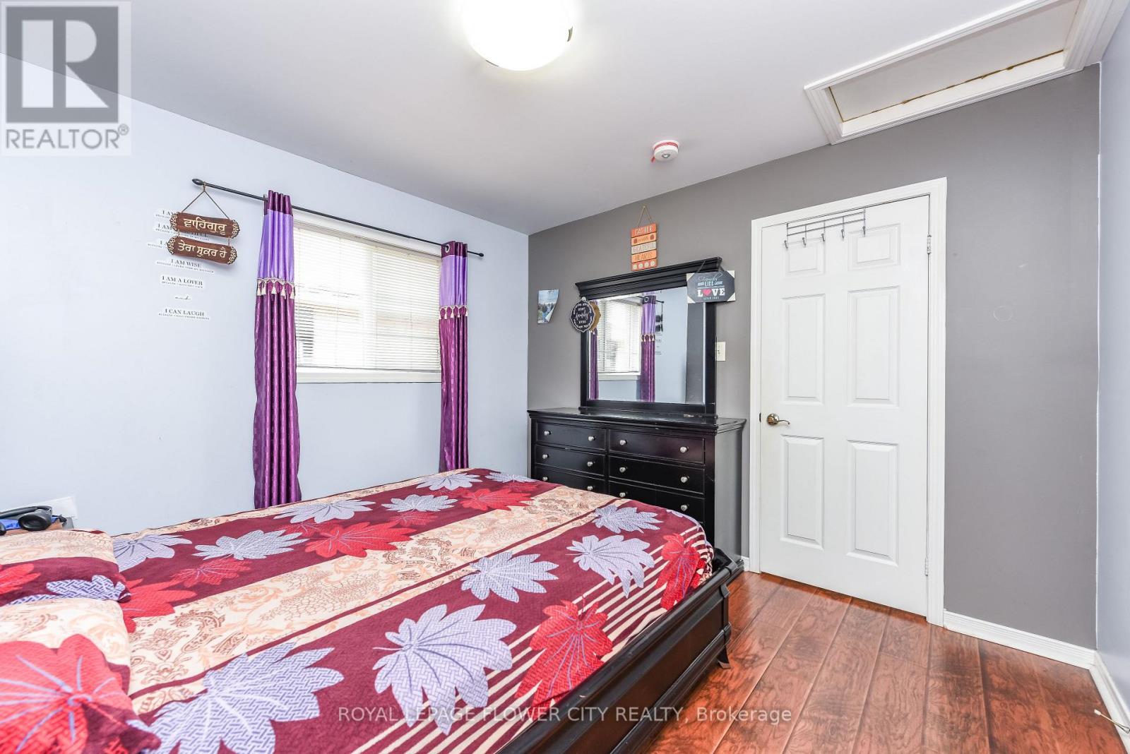 46 PERTOSA DRIVE - 22