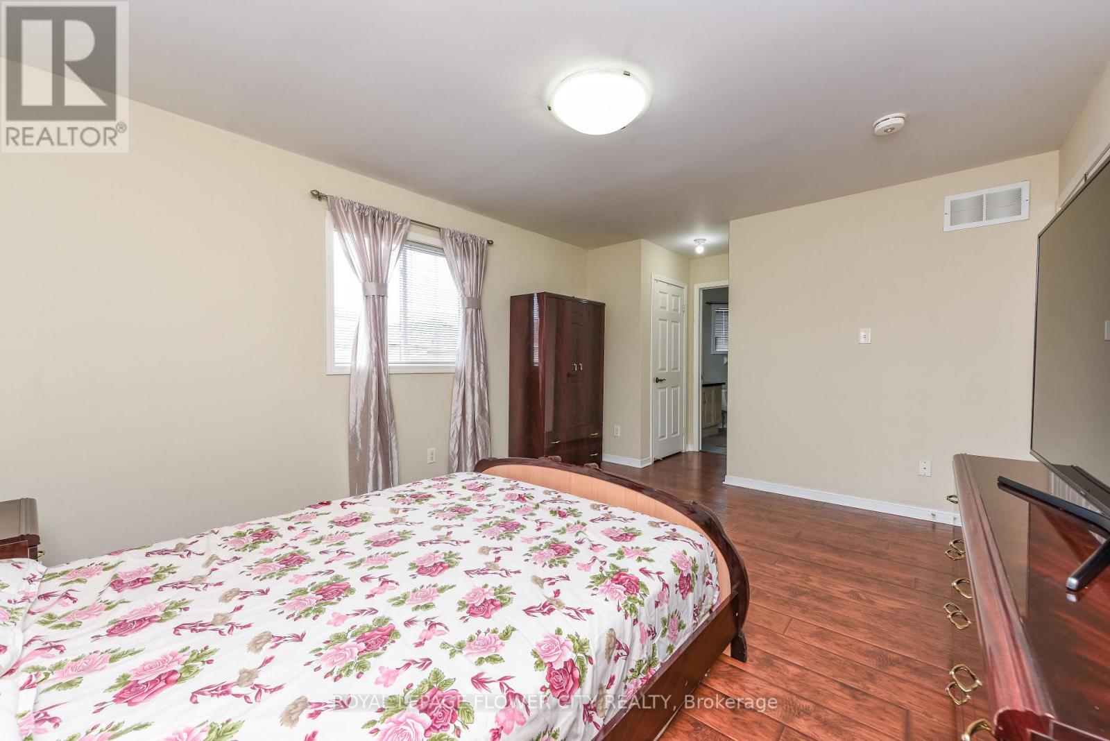 46 PERTOSA DRIVE - 30
