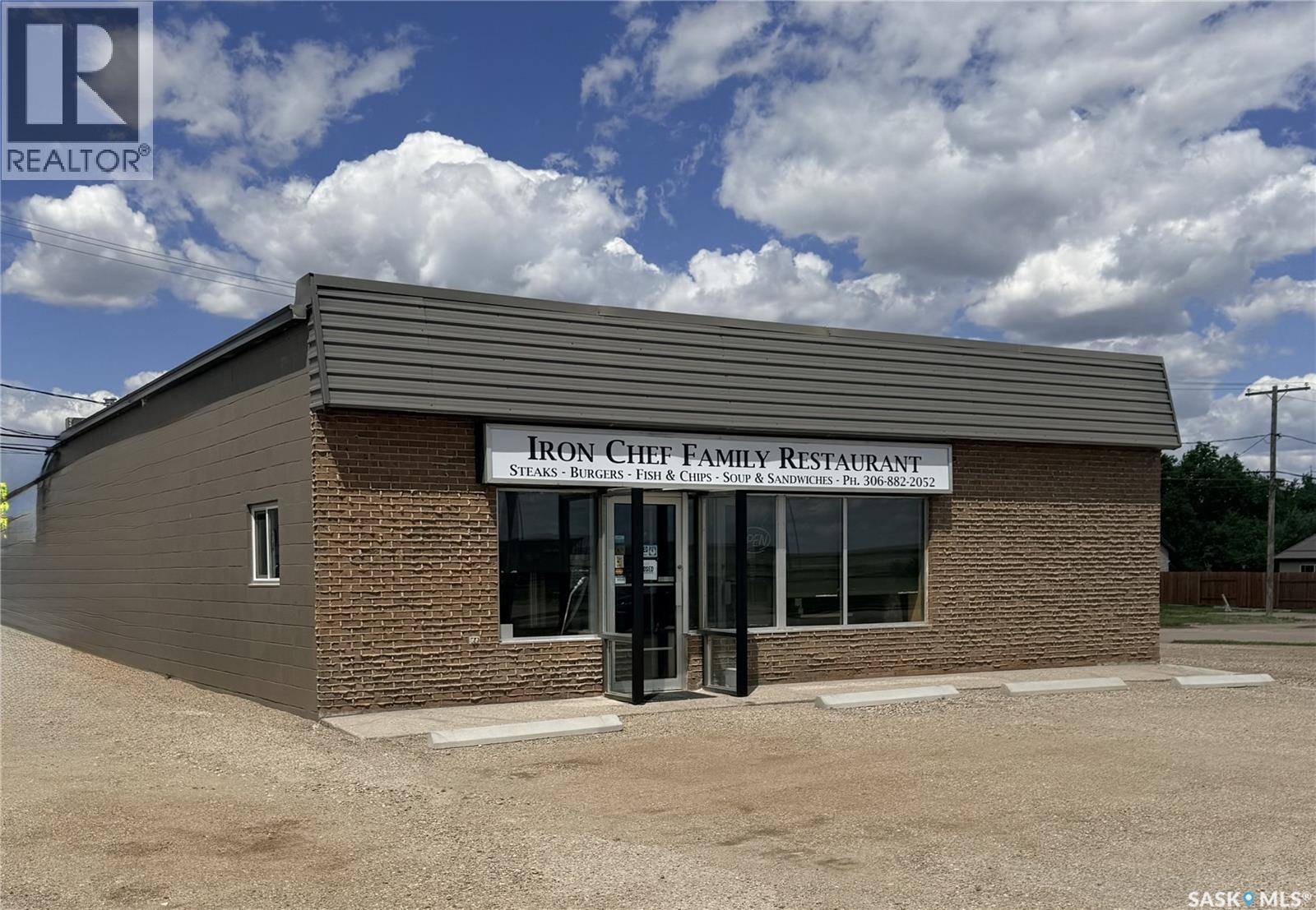 123 Railway AVENUE E, Rosetown — photo 2