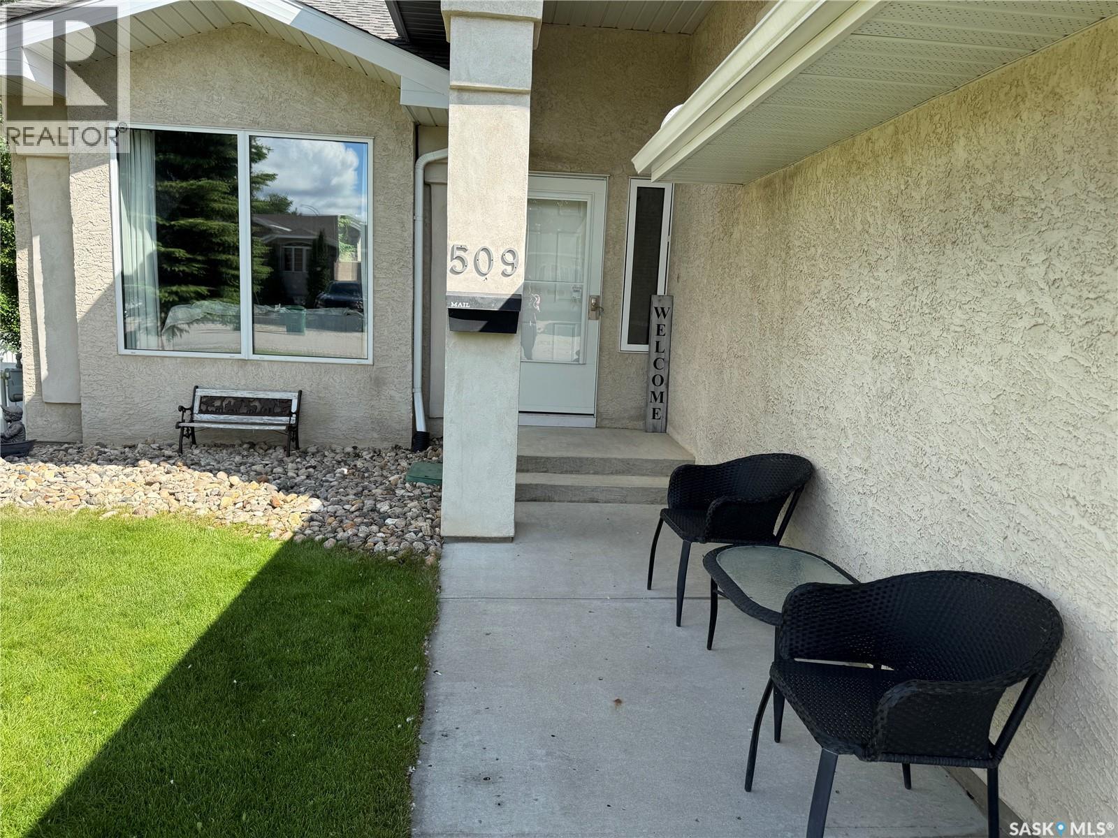 509 Meadow ROAD - photo 2