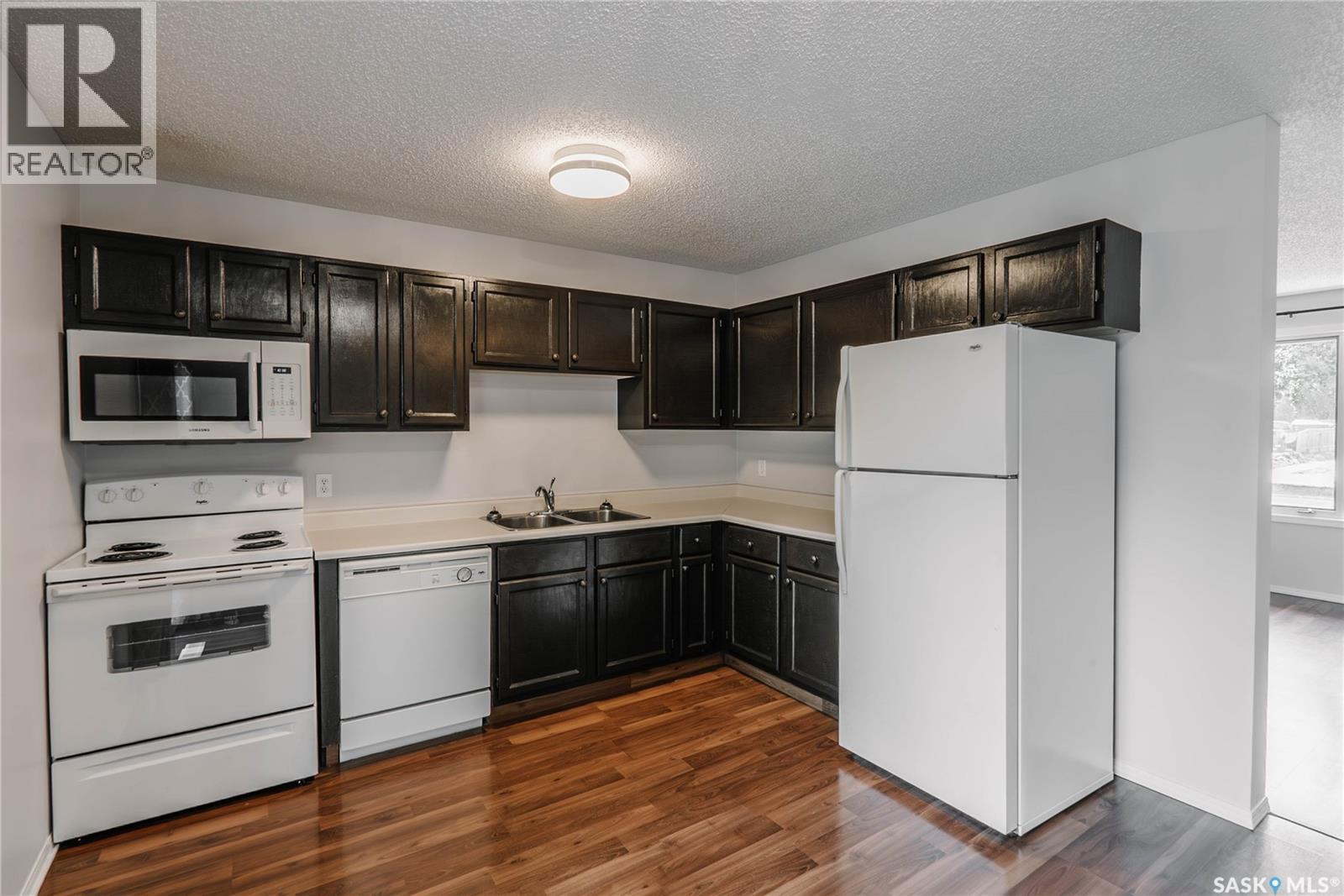 758 Lenore DRIVE — photo 6
