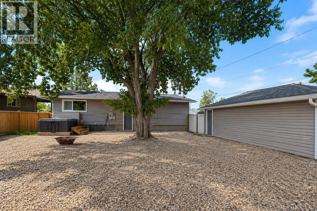 10124 110 Avenue - photo 3