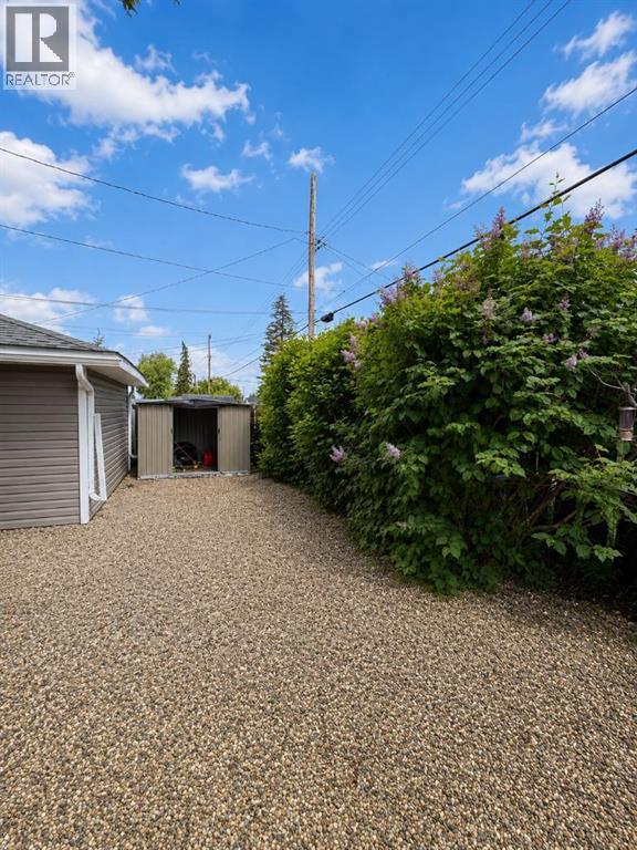 10124 110 Avenue — photo 45