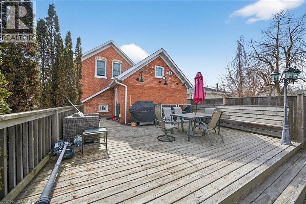 40 ST ANDREW Street, Port Dover — photo 2