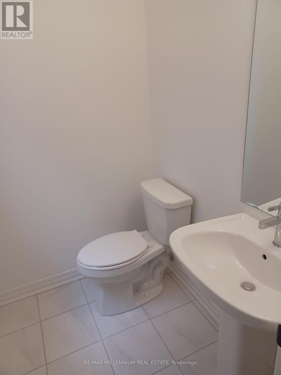 111 SAGEWOOD AVENUE - 24