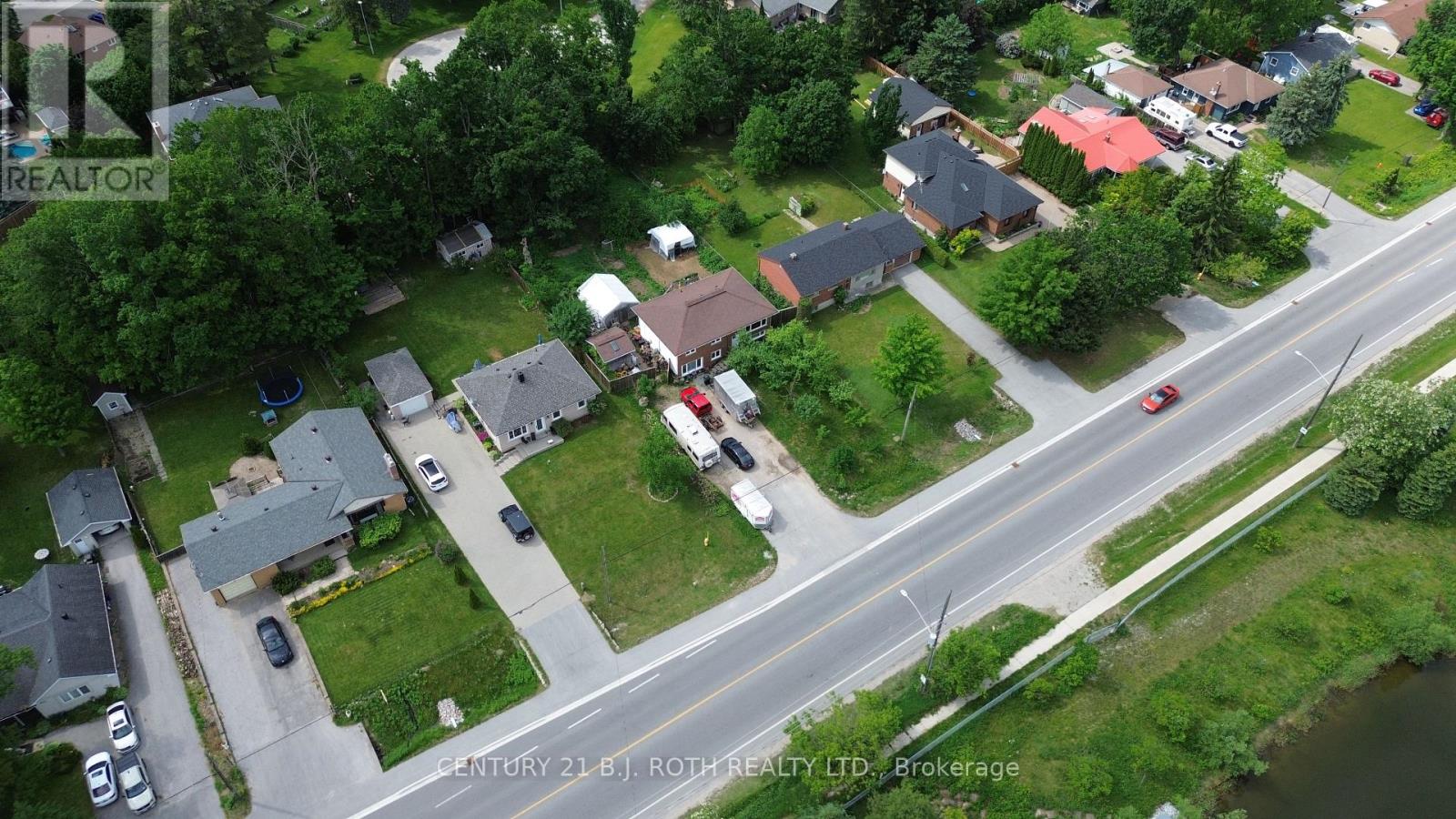 823 ESSA ROAD - 33