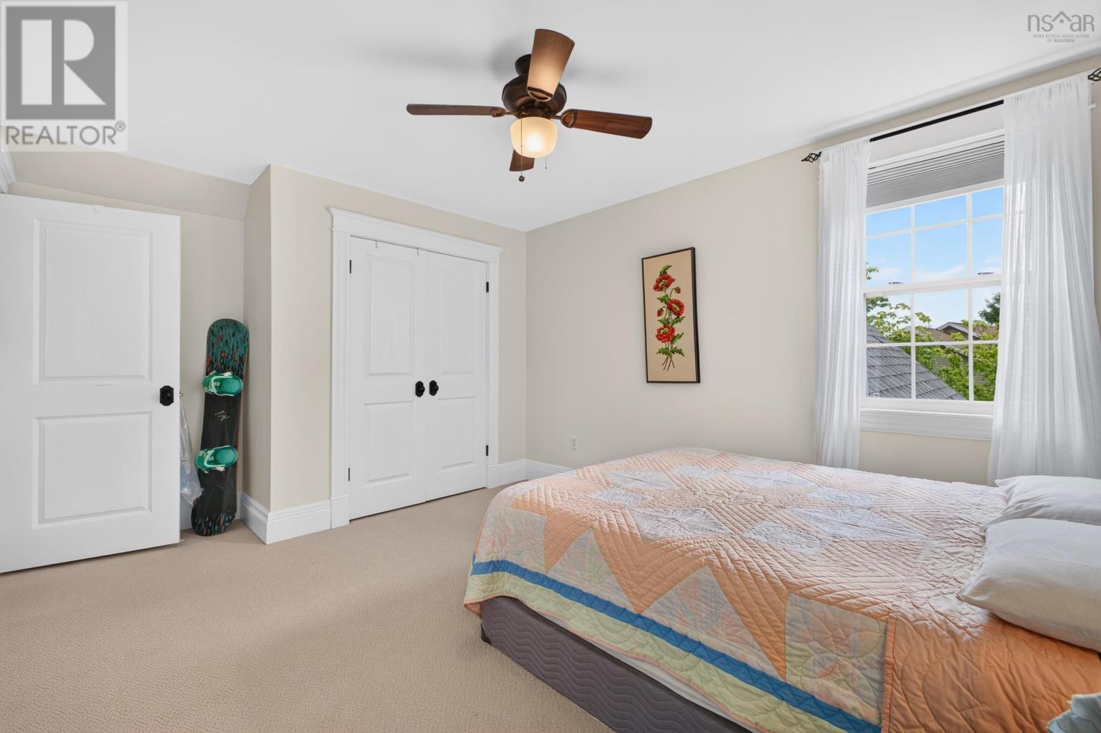 Property 29 of 49 of 195 LEXINGTON Drive
