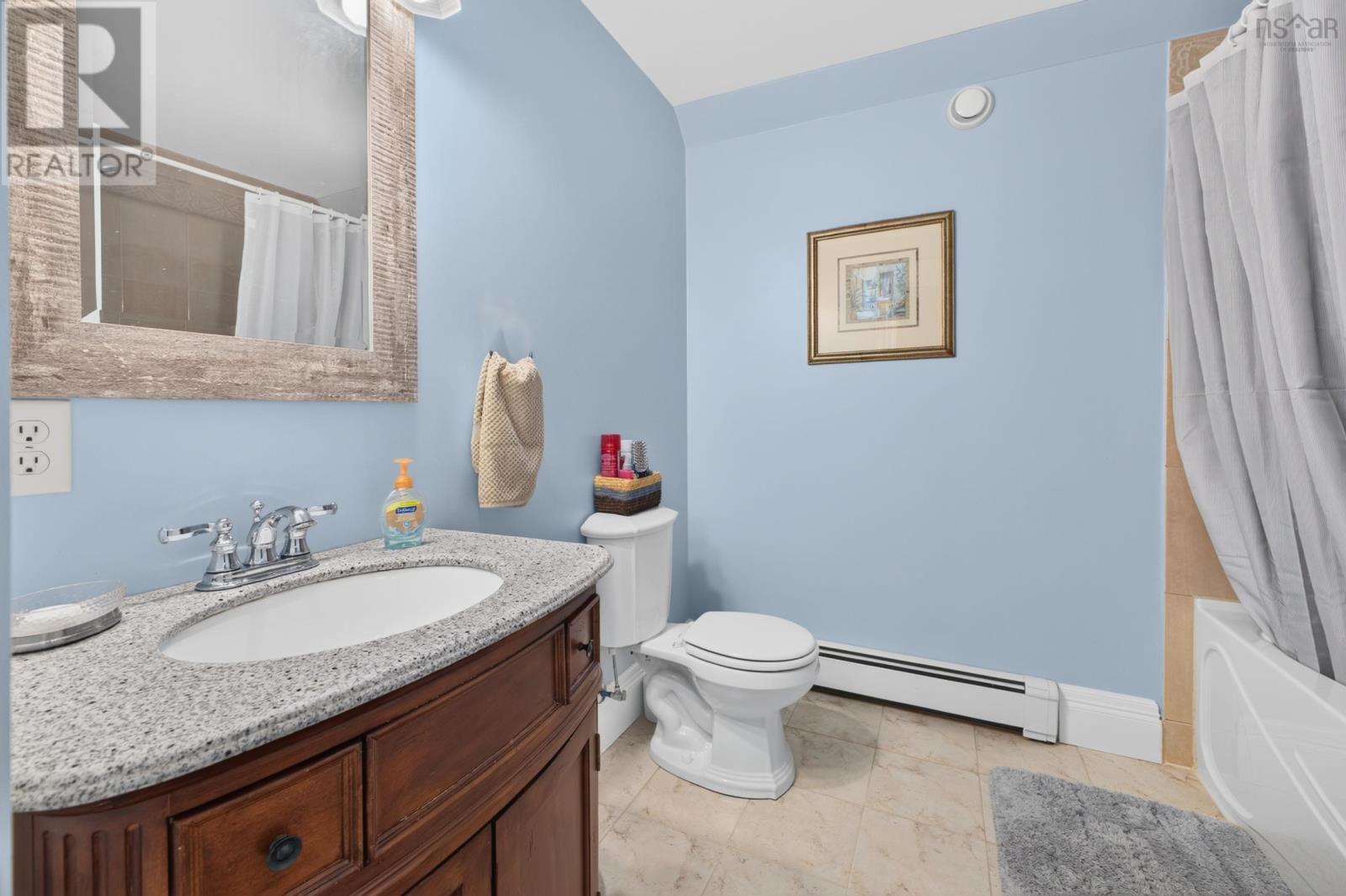 Property 27 of 49 of 195 LEXINGTON Drive